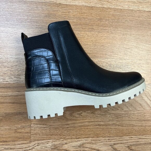 DV Dolce Vita Rielle Boots Booties Black Croco Slip on Women's Size 8 NEW - Picture 3 of 15